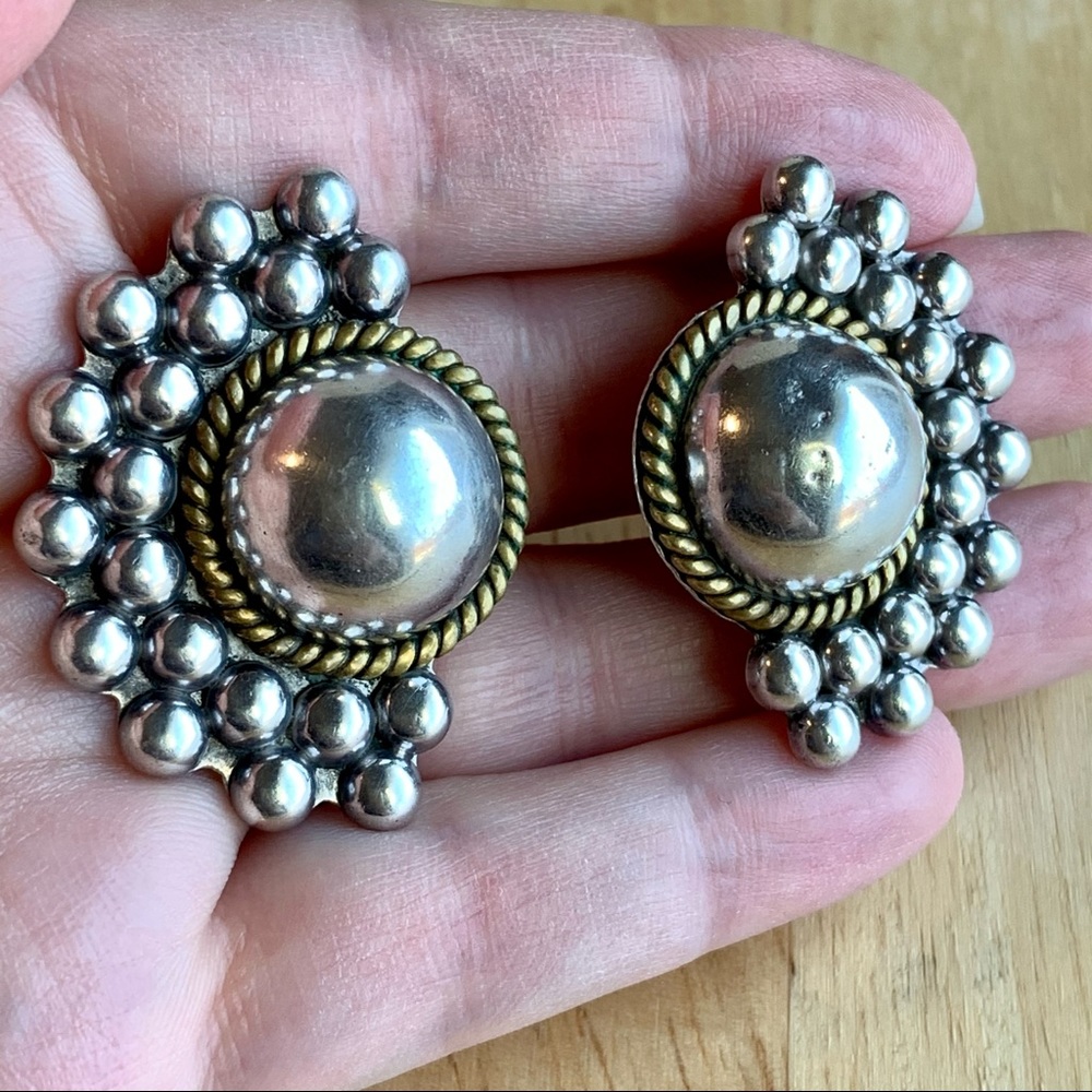 Taxco Sterling Silver Star Burst Clip Earrings - Picture 2 of 7